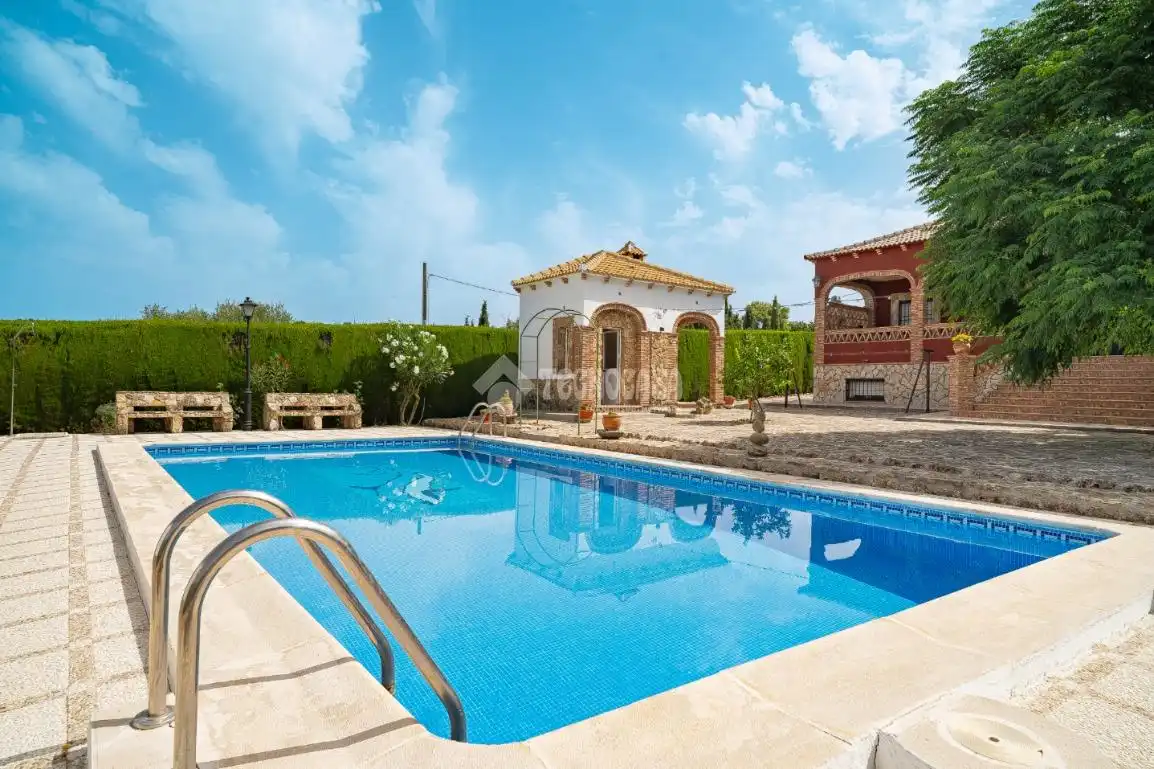 Piscina de Finca rústica en venta en Torreperogil con Aire acondicionado y Calefacción