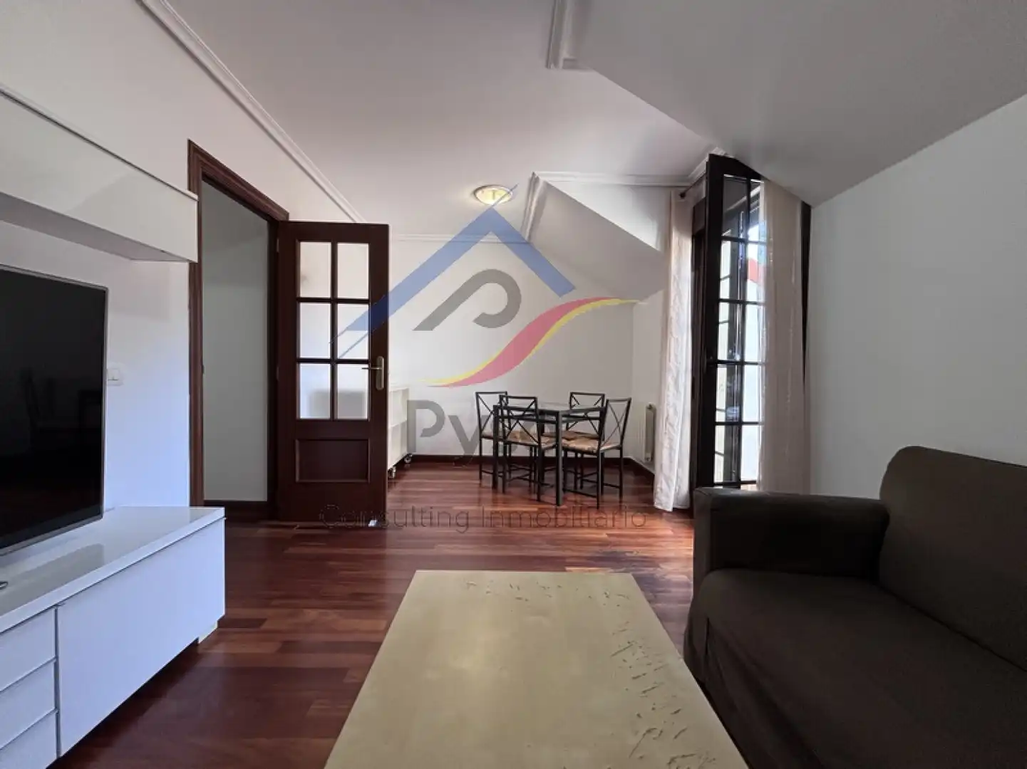 Sala d'estar de Àtic en venda en Limpias amb Calefacció, Parquet i Traster