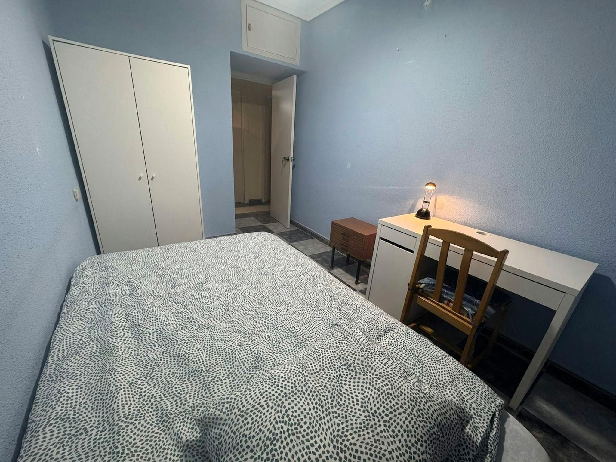 Habitación de Piso para compartir en  Madrid Capital con Calefacción, Amueblado y Lavadora