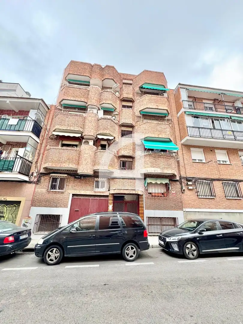Exterior view of Industrial buildings for sale in Madrid