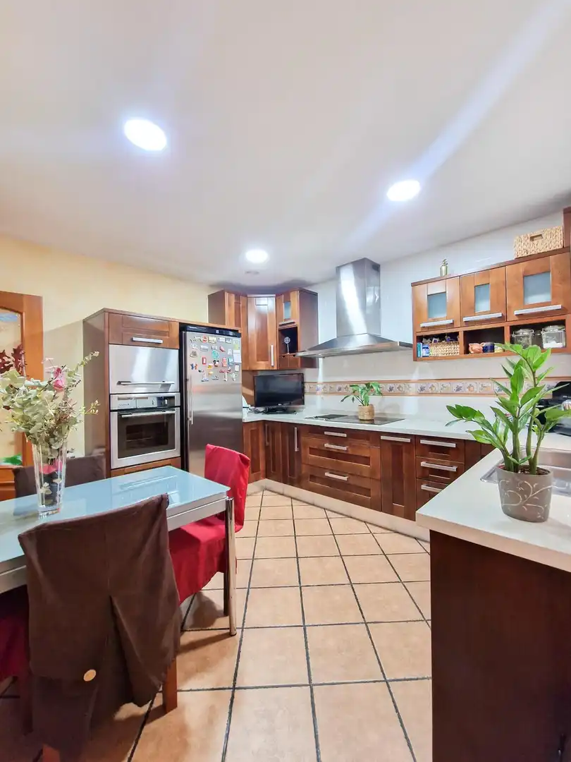 Kitchen of Houses for sale in Elche / Elx  with Air Conditioner, Heating and Private garden