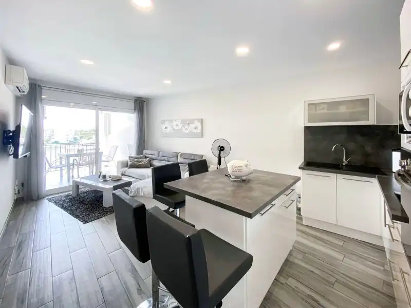 Flat for sale in Sant Maurici, imagen 4