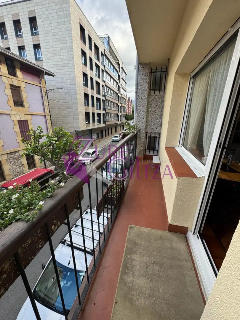 Terrassa de Pis en venda en Durango amb Calefacció, Terrassa i Moblat