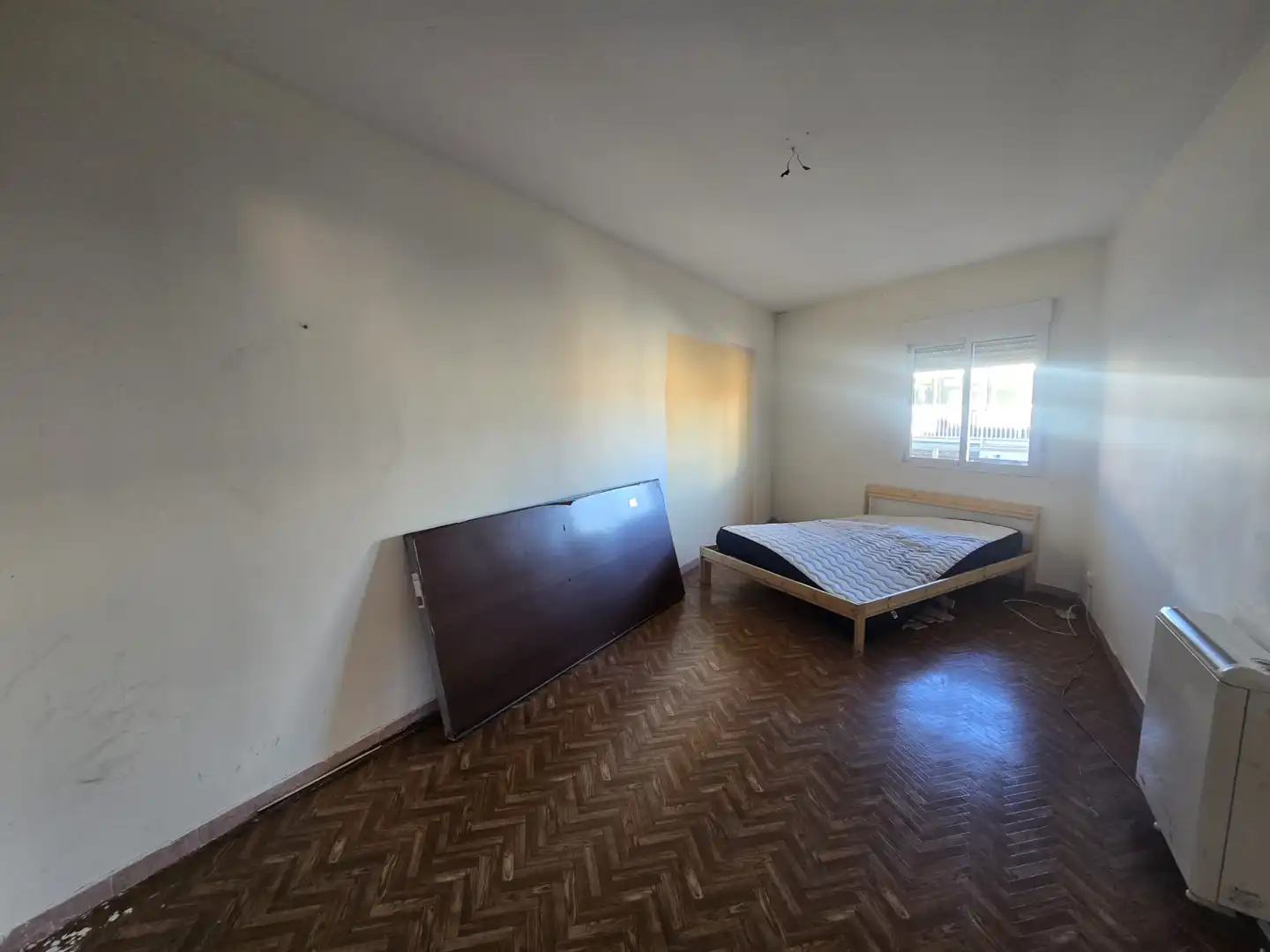 Habitación de Piso en venta en Madrid con Calefacción