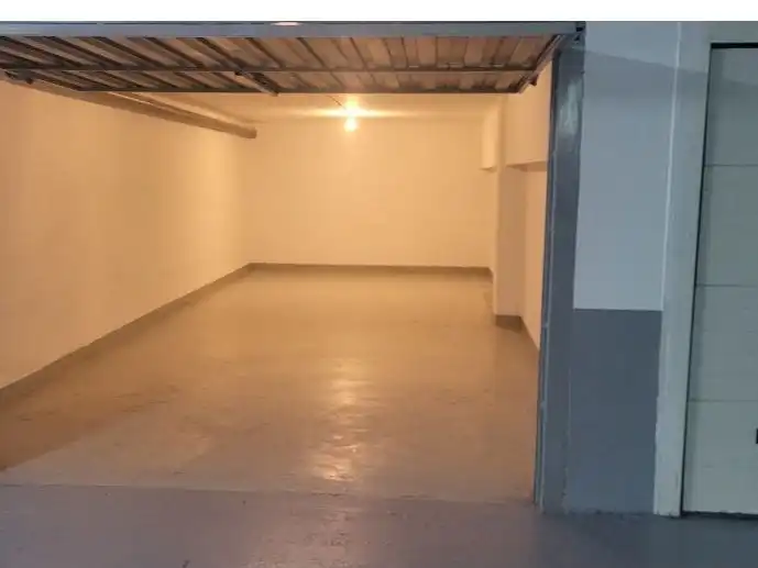 Garage zum Verkauf in Zona Playa