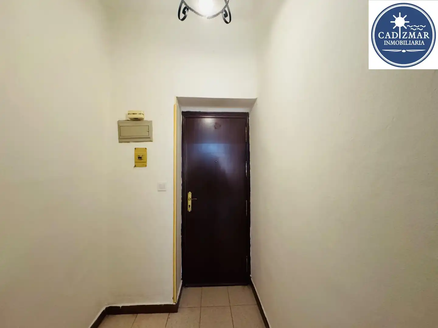 Ground floor for sale in Cádiz  with Storage room, Balcony and Alarm