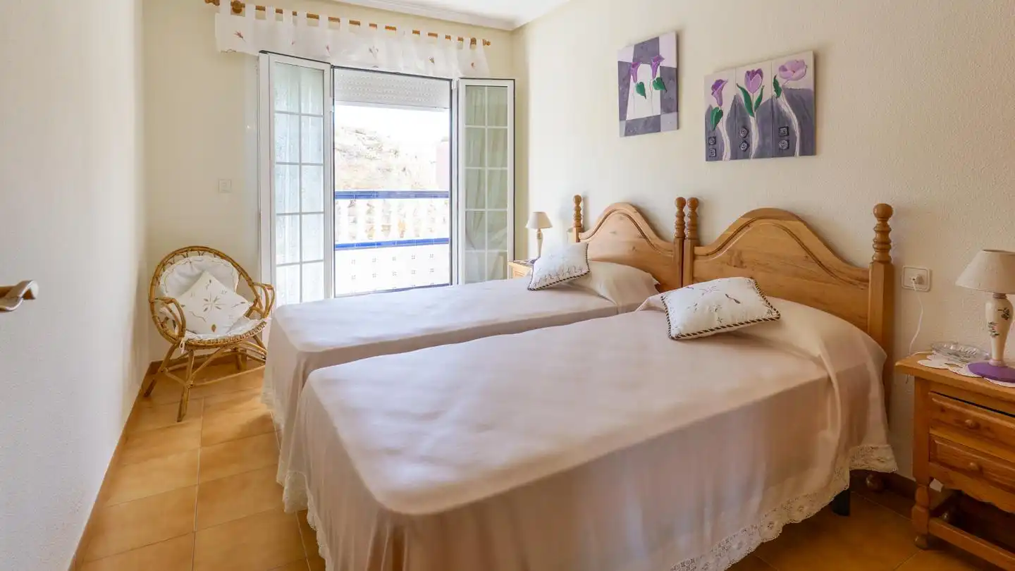 Habitación de Casa adosada en venta en Santa Pola con Terraza, Piscina y Amueblado