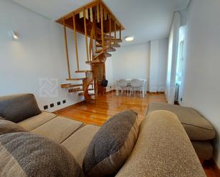 Living room of Flat to rent in  Logroño  with Air Conditioner, Heating and Parquet flooring