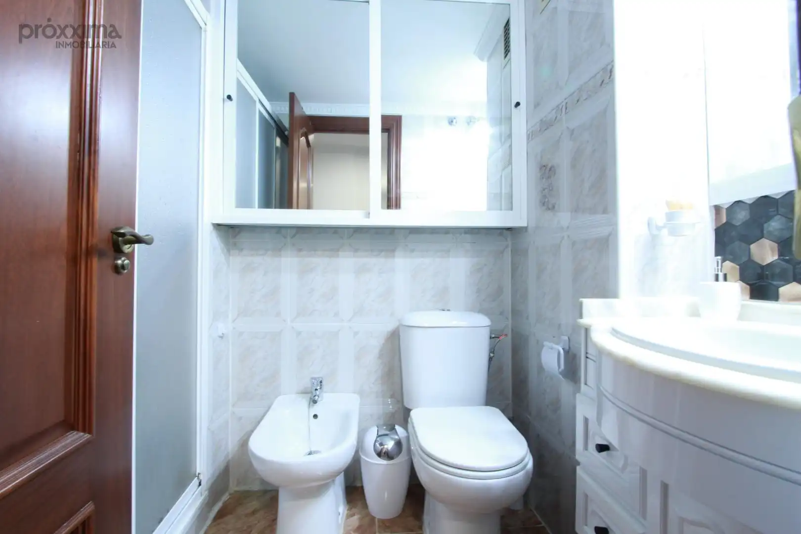 Badezimmer von Wohnung zur Miete in Casco Antiguo