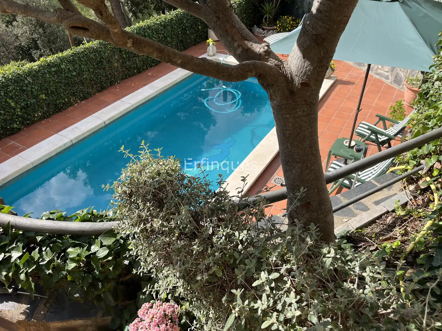 Schwimmbecken von Haus oder Chalet zum Verkauf in Viladecavalls mit Klimaanlage, Heizung und Privatgarten