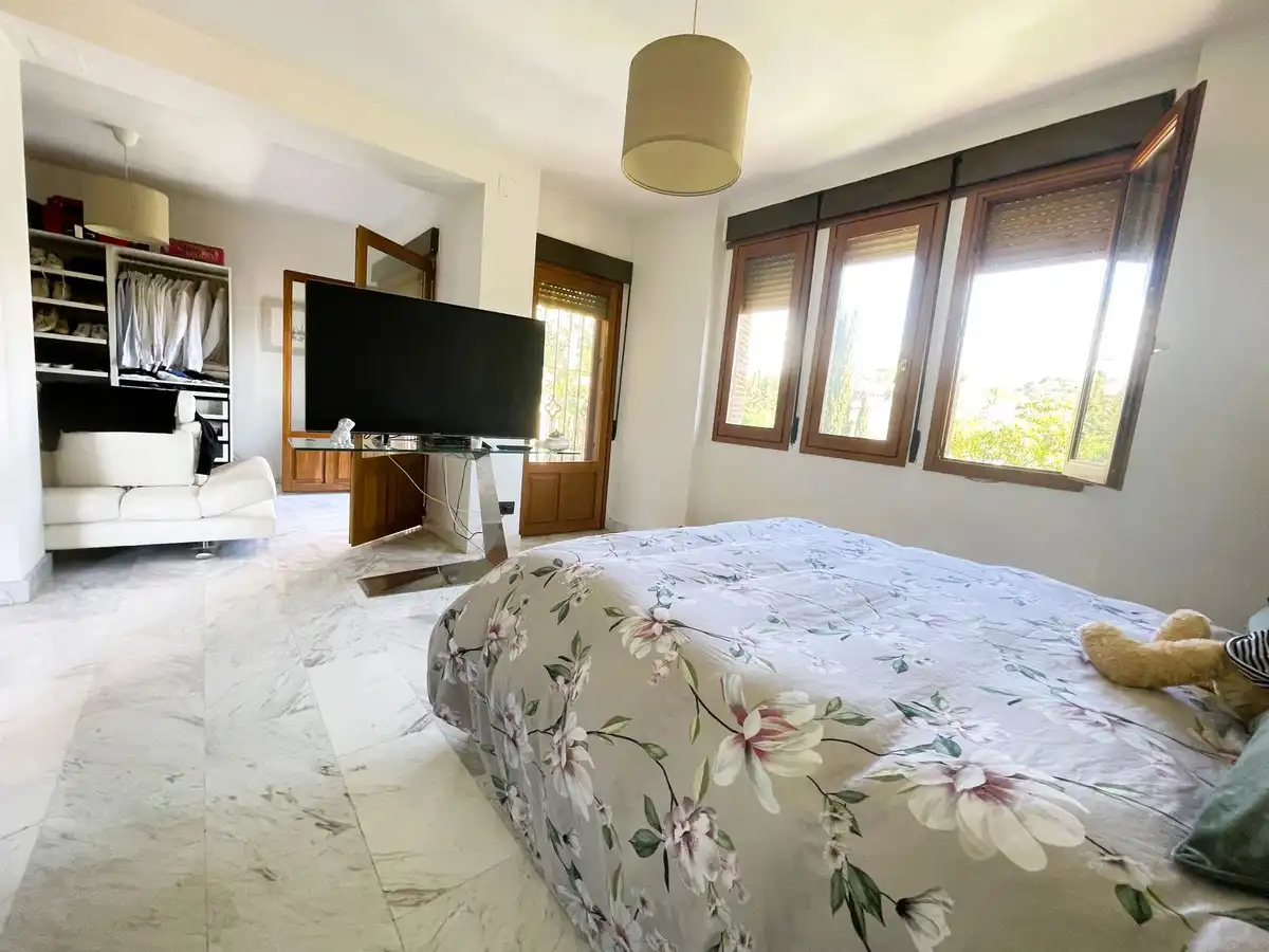 Schlafzimmer von Einfamilien-Reihenhaus zum Verkauf in Mijas mit Klimaanlage, Heizung und Privatgarten
