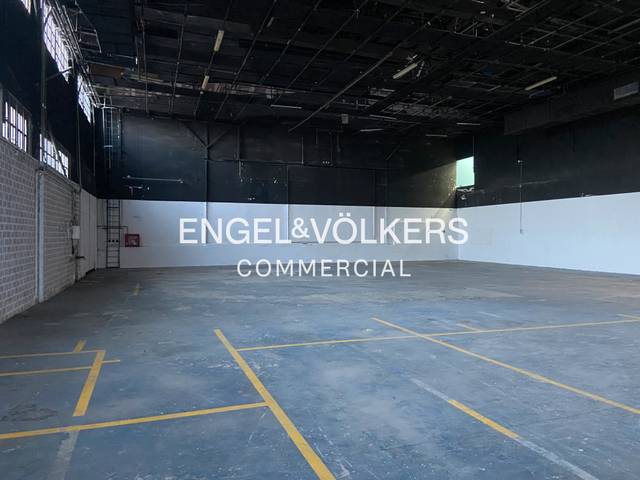 Nave industrial en Venta en Mas Lluí - Els Miralls