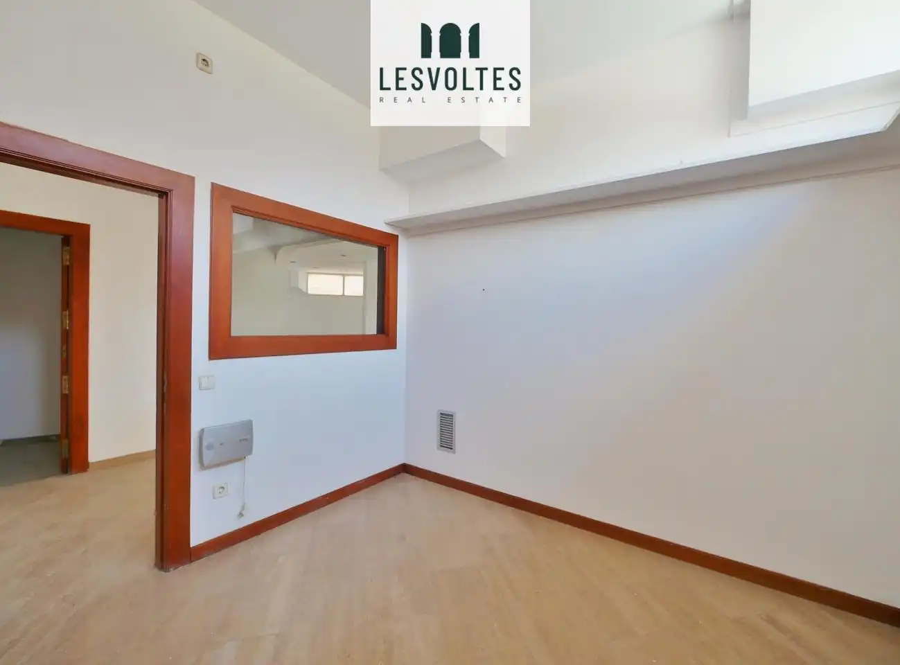 Business premises for sale in Carrer de Bailèn, imagen 6