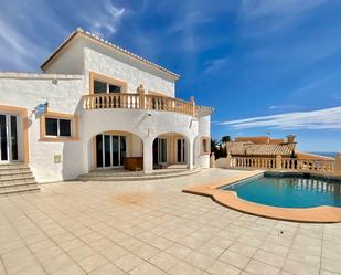 Vista exterior de Casa o xalet en venda en Benitachell / El Poble Nou de Benitatxell amb Jardí privat