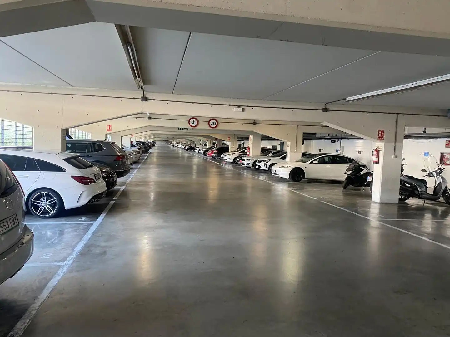 Fabrikhallen zur Miete in Calle de les Ciències, La Font d'en Fargues