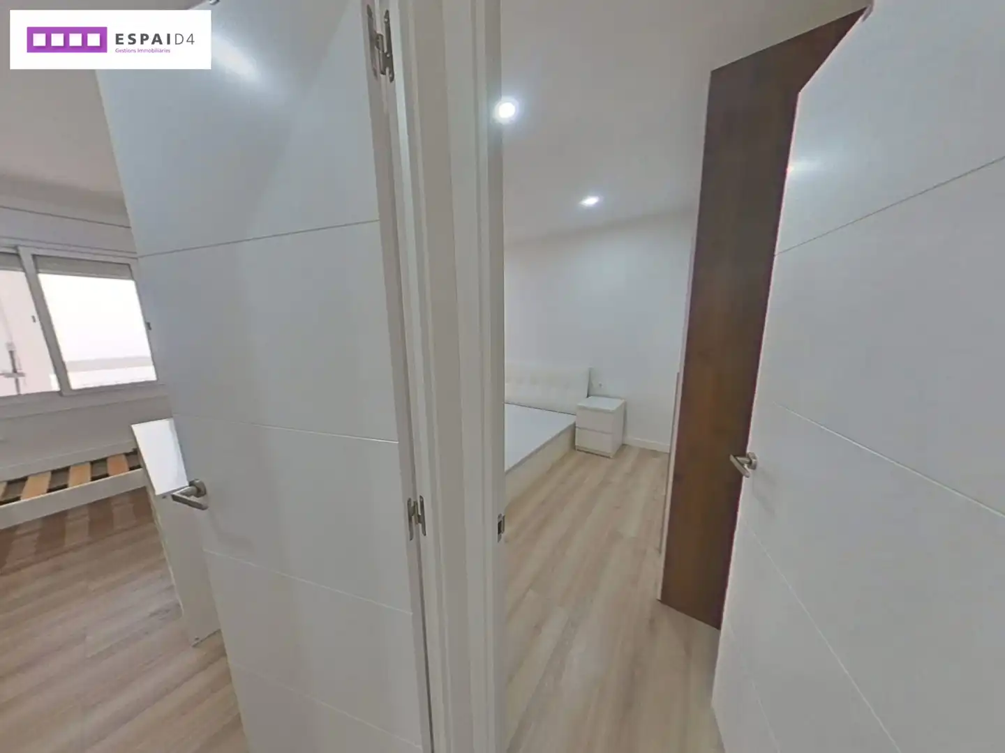 Dormitori de Pis en venda en Ripollet amb Aire condicionat, Parquet i Moblat
