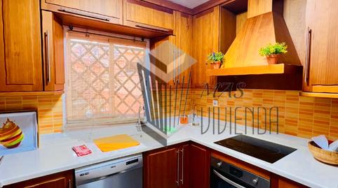 Foto 4 de Casa adosada en venda a Calle Telescopio, San García, Algeciras