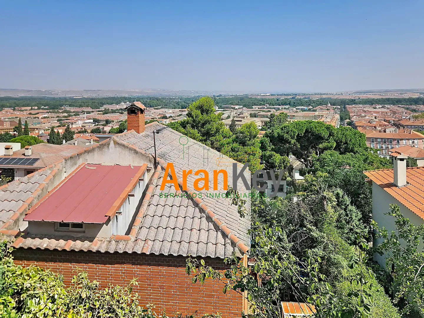 Houses for sale in Aranjuez  with Air Conditioner, Private garden and Terrace