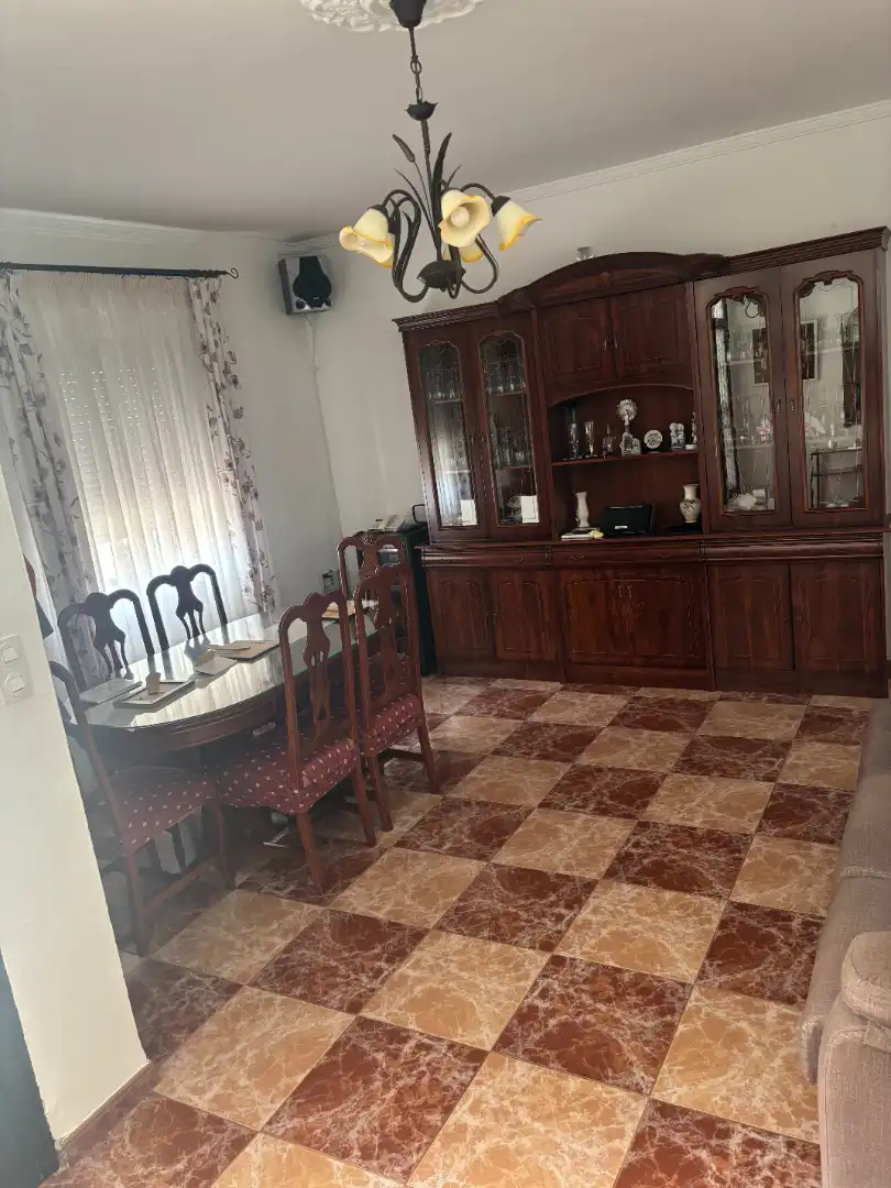 House with terrace for sale in Cabra