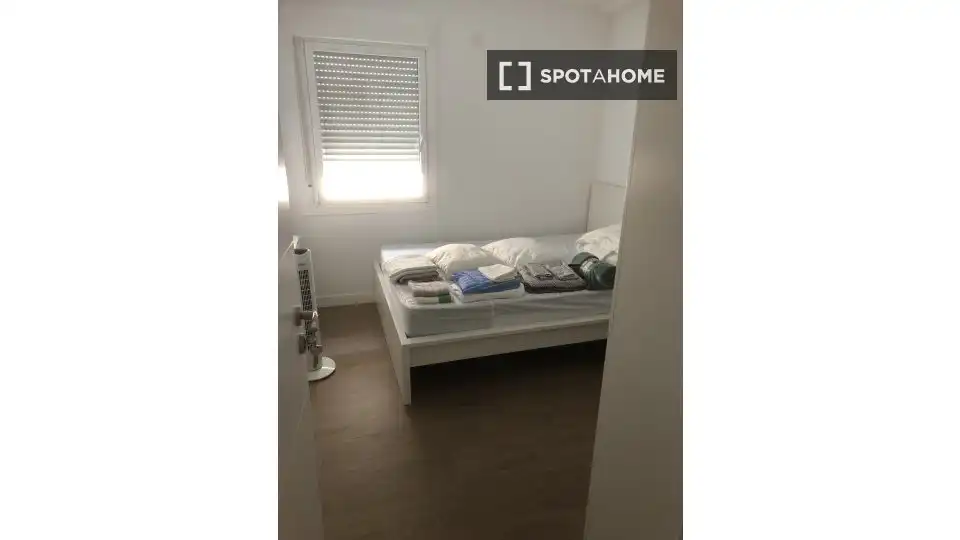 Habitació a Reyes Católicos