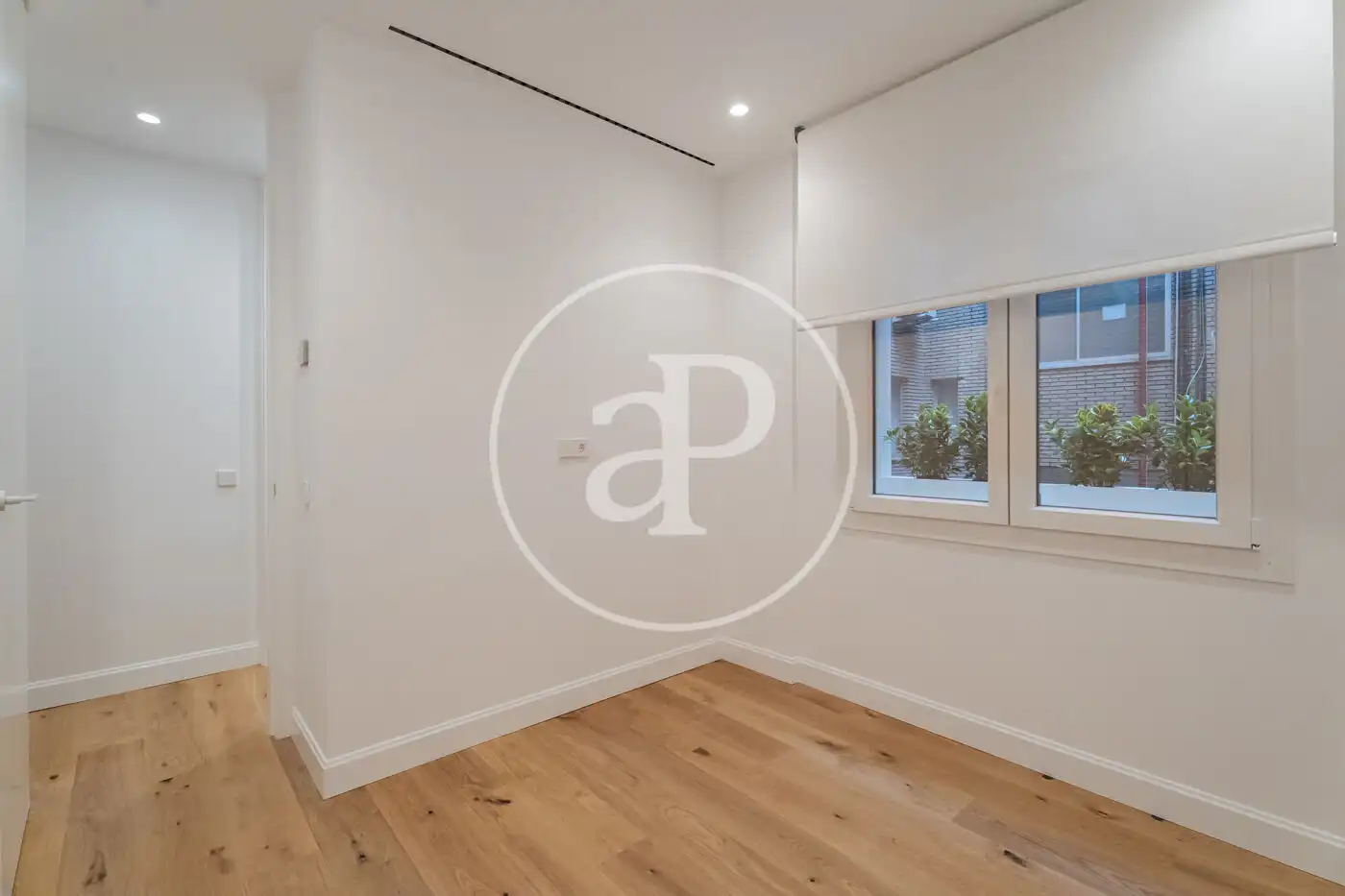 Flat for sale in Madrid  with Air Conditioner, Heating and Terrace