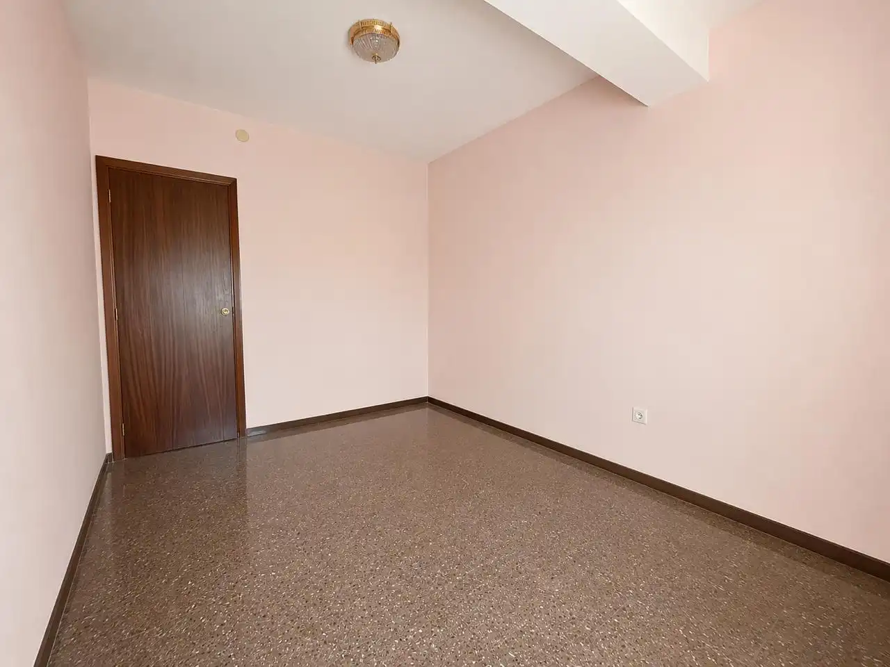 Habitación de Piso en venta en L'Hospitalet de Llobregat con Balcón
