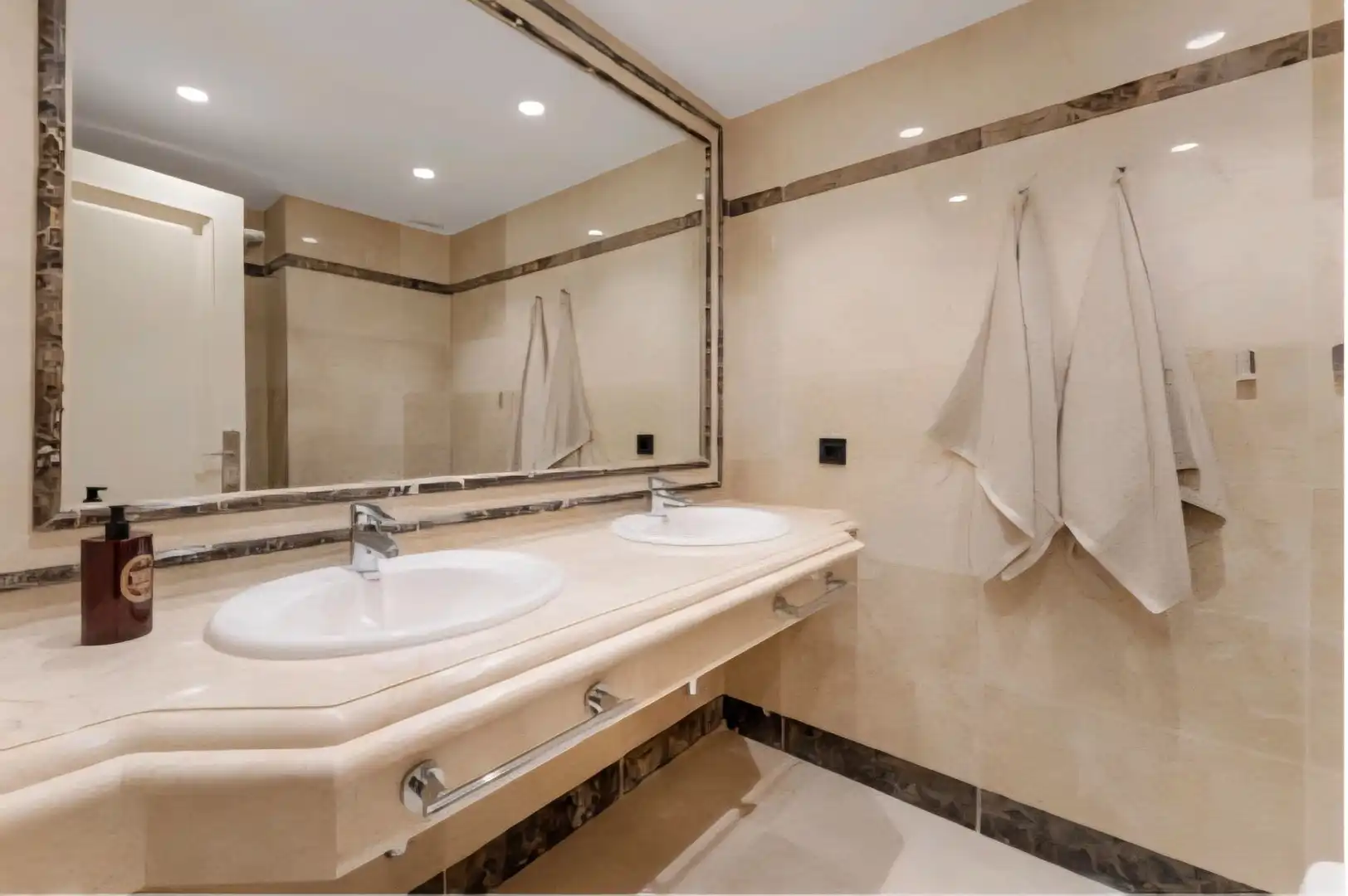 Home with pool for sale in Calle Lago de los Cisnes 181, imagen 13