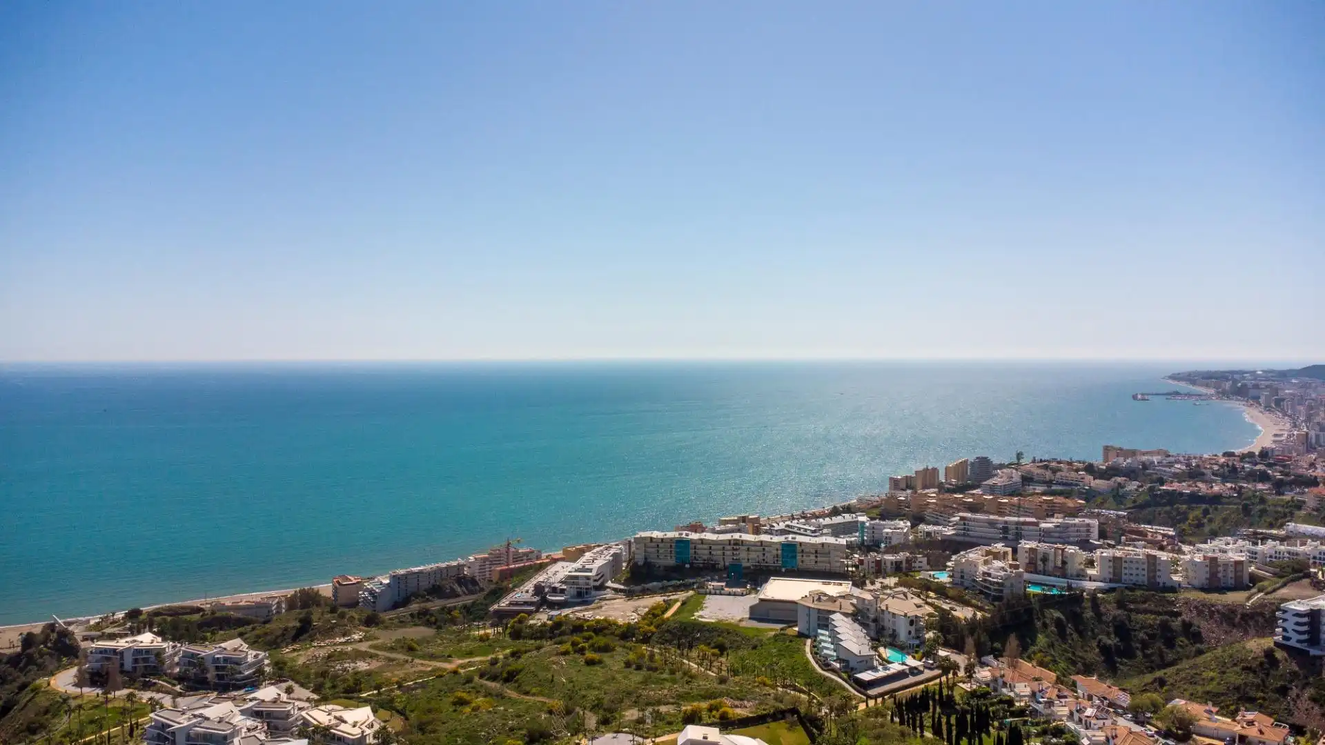 Vista exterior de Apartament en venda en Benalmádena amb Aire condicionat, Calefacció i Terrassa
