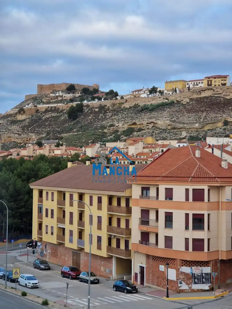 Exterior view of Flat for sale in Chinchilla de Monte-Aragón  with Heating, Terrace and Storage room