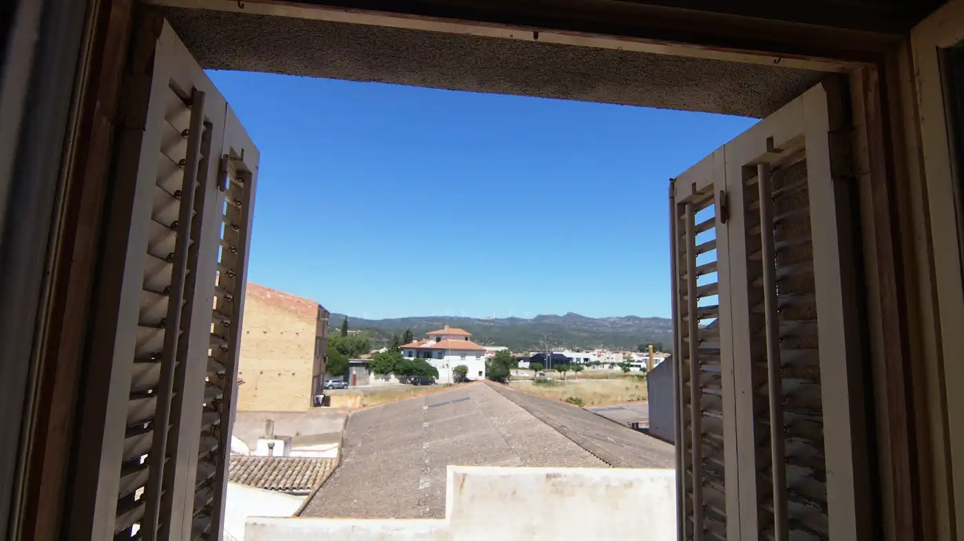 Vista exterior de Casa adosada en venda en Móra la Nova amb Calefacció, Terrassa i Moblat