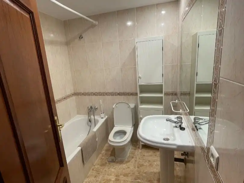 Bathroom of Flat for rent in Cáceres  with Heating, Storage room and Furnished