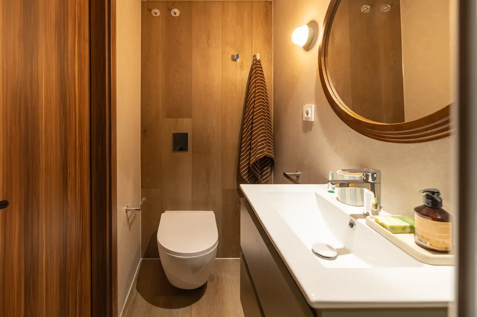 Badezimmer von Wohnung zur Miete in Barcelona mit Klimaanlage, Heizung und Möbliert