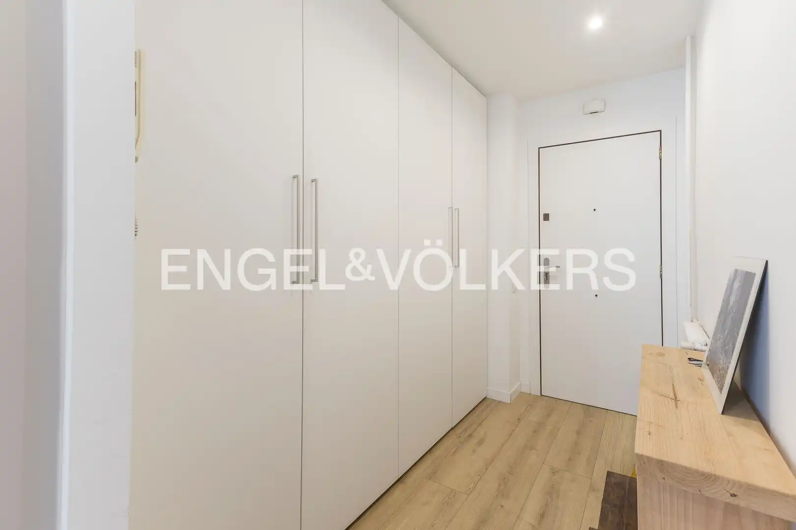 Wohnung zum Verkauf in Barcelona mit Klimaanlage, Heizung und Parkett