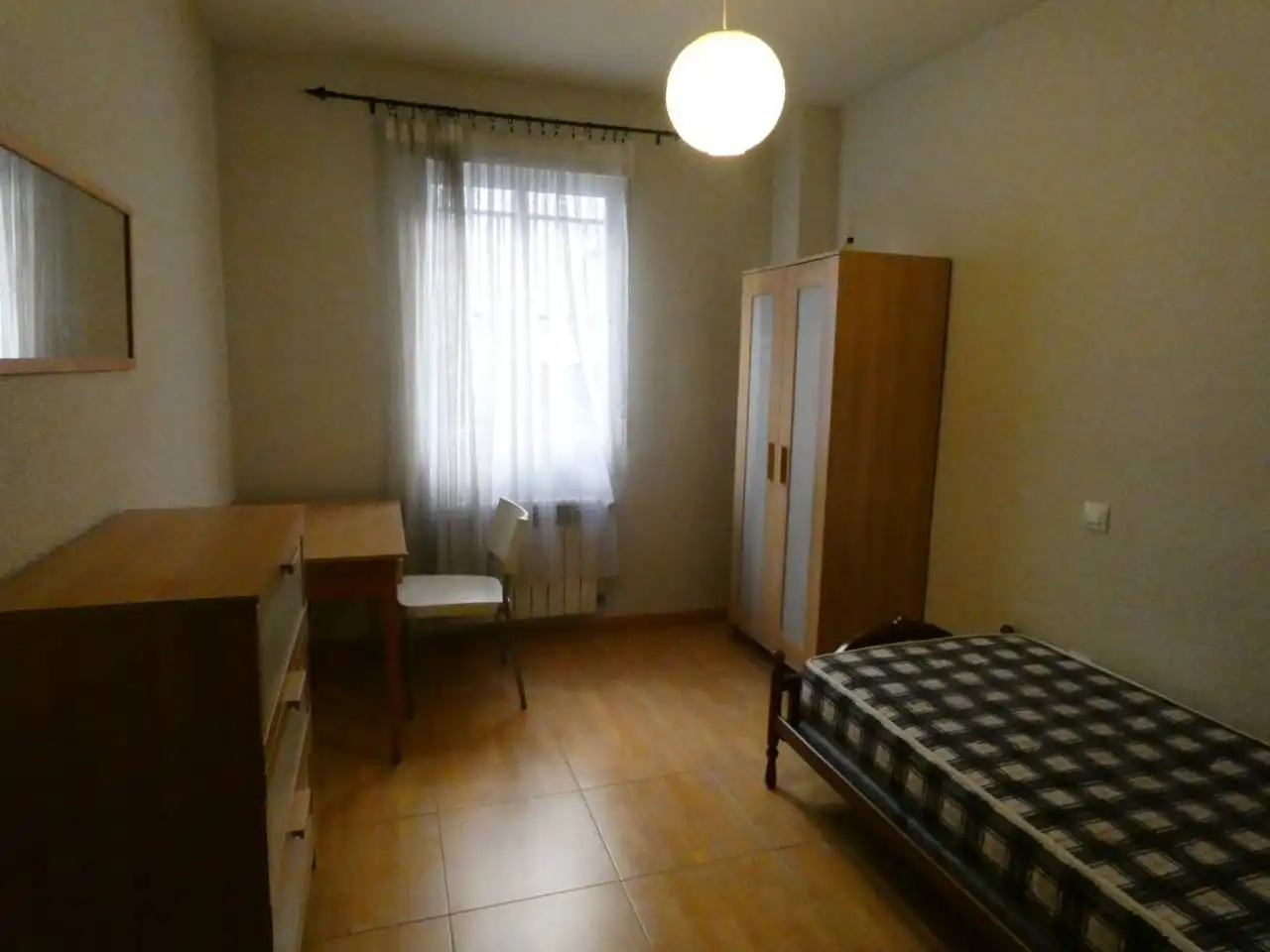 Flat for rent in Calle COVARRUBIAS, Avenida Europa - San Antón