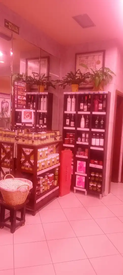 Business premises for sale in Calle Ramón y Cajal, imagen 4
