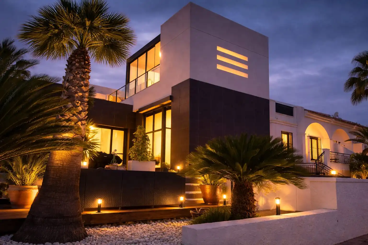 Vista exterior de Casa o xalet en venda en Orihuela amb Aire condicionat, Terrassa i Traster