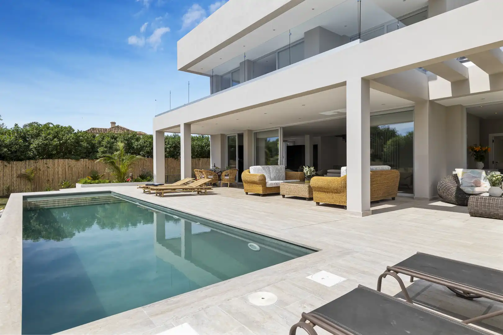 Swimming pool of Houses for sale in Marbella  with Air Conditioner, Private garden and Terrace