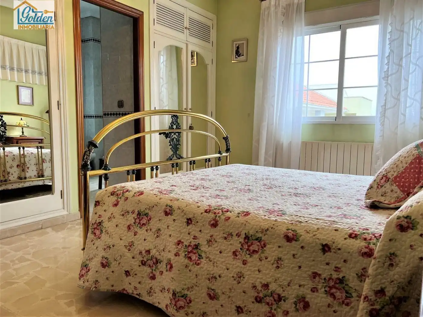Dormitori de Casa o xalet en venda en Don Benito amb Aire condicionat, Jardí privat i Terrassa