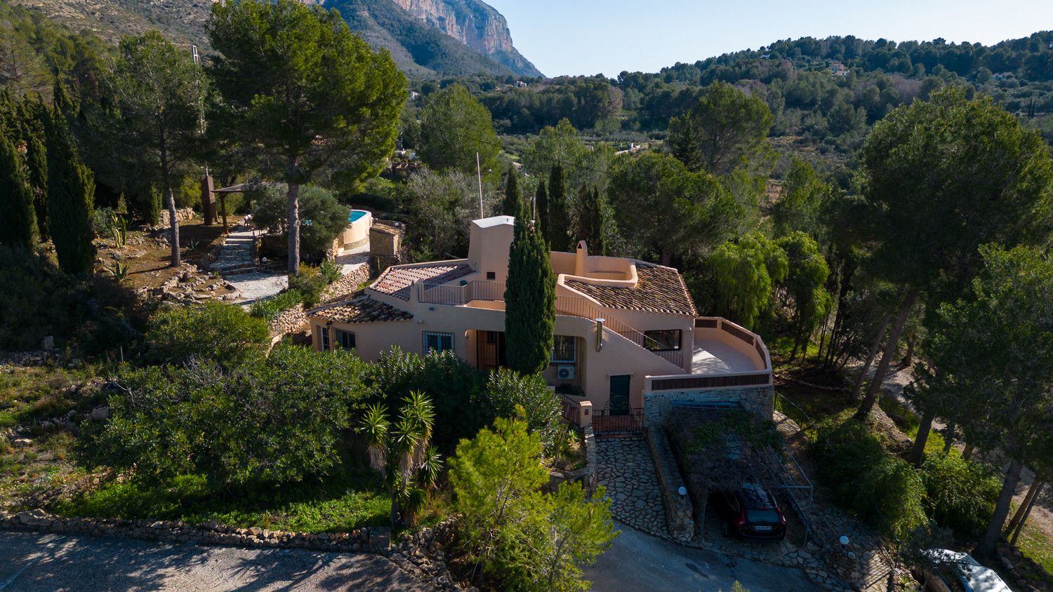 Vista exterior de Casa o xalet en venda en Dénia amb Aire condicionat, Jardí privat i Terrassa