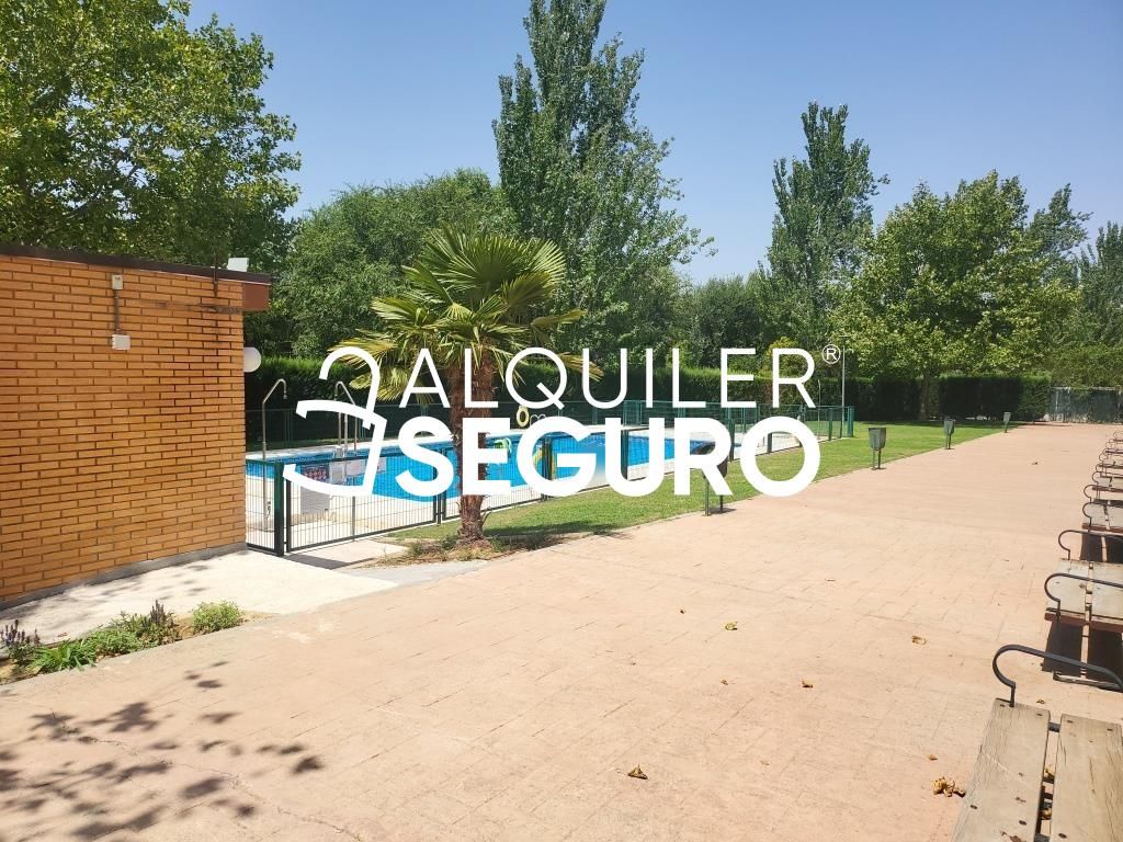 Garden of Flat to rent in Móstoles  with Air Conditioner, Heating and Terrace