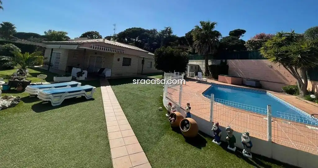 Chalet con piscina en venta en Cabanyes - Mas Ambrós - Mas Pallí, imagen 3