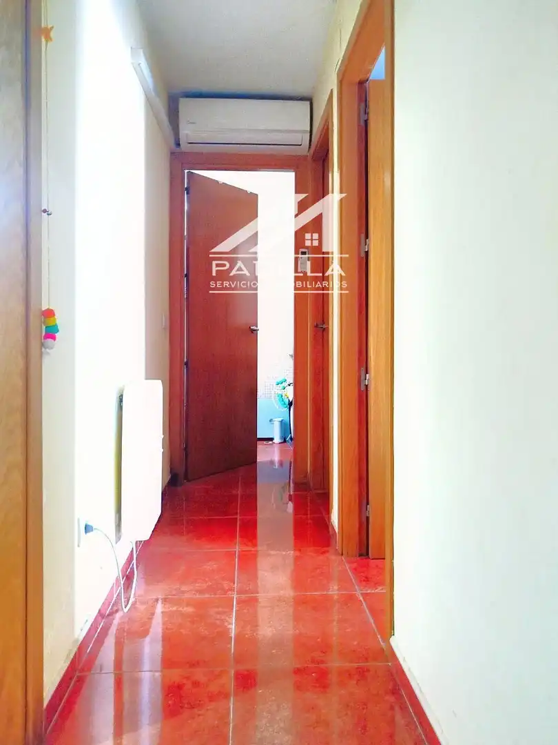 Piso en venta en Camarena con Calefacción