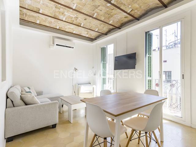 Apartamento en Alquiler en El Poble Sec - Parc de Montjuïc