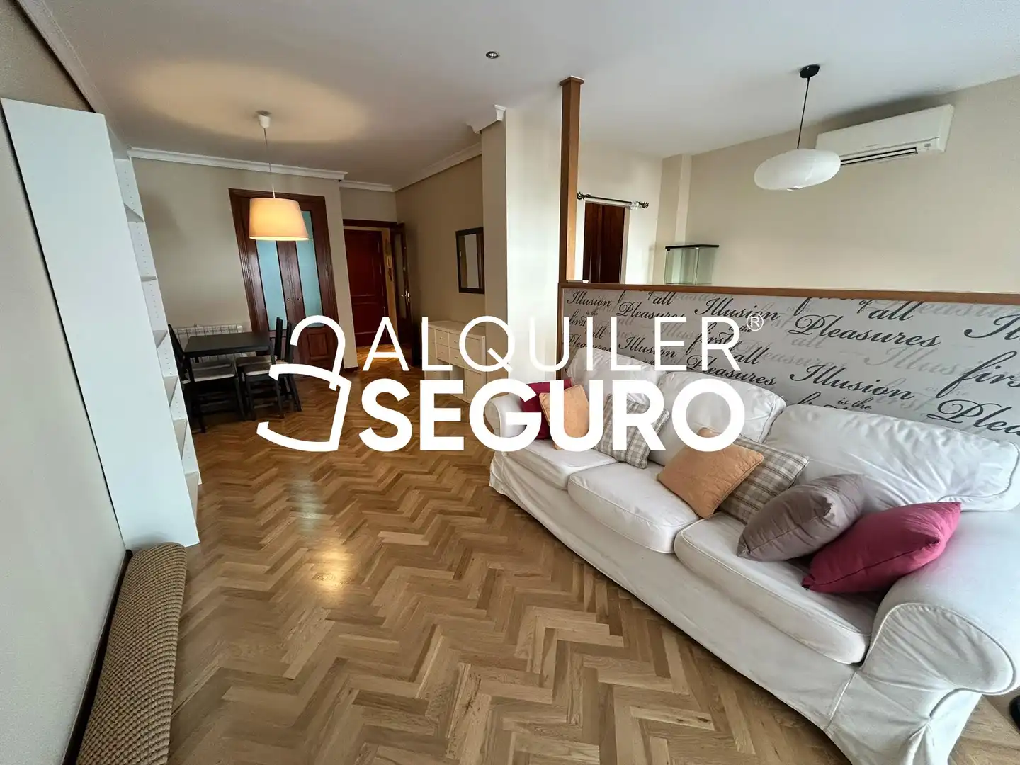 Sala de estar de Piso de alquiler en Madrid con Aire acondicionado, Calefacción y Amueblado