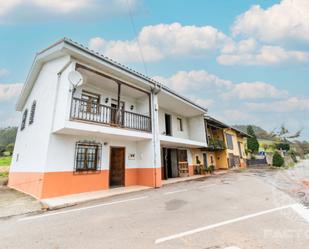 Vista exterior de Casa o xalet en venda en Illas amb Balcó