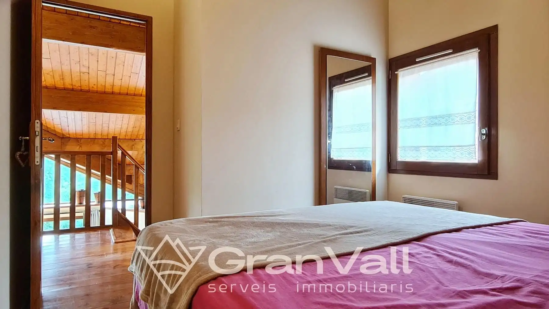 Habitación de Casa adosada en venta en Saillagouse con Calefacción, Jardín privado y Parquet