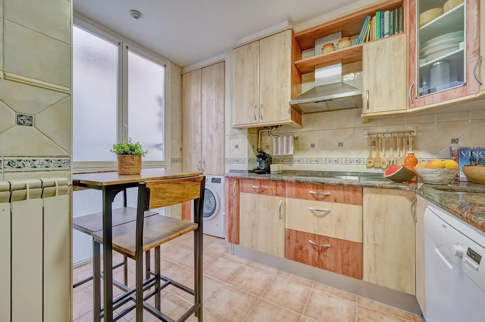 Küche von Wohnung zum Verkauf in  Pamplona / Iruña mit Heizung und Parkett