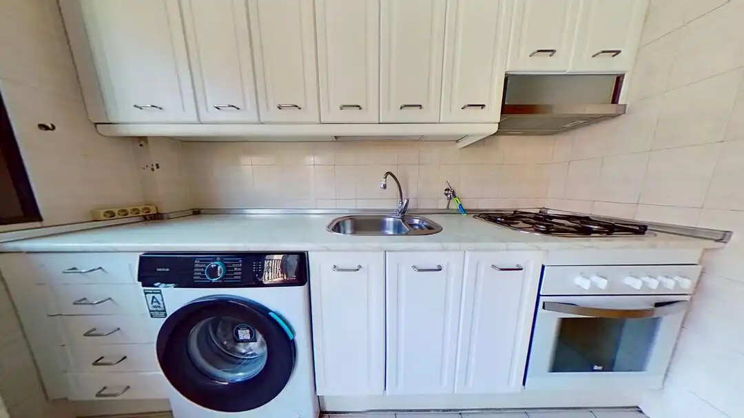 Cocina de Piso de alquiler en Madrid con Calefacción y Terraza