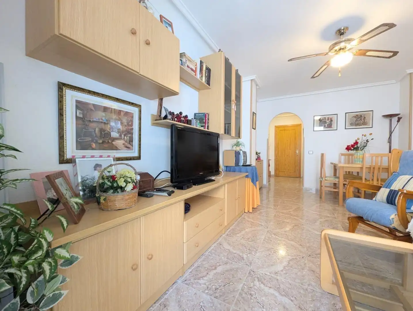 Apartamento con ascensor en venta en Avenida PINOSO DE, imagen 3