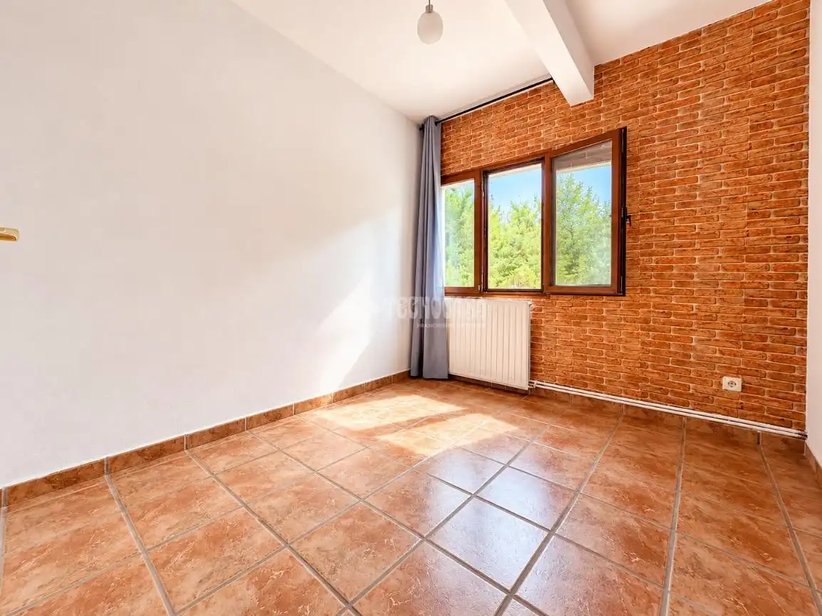Habitación de Casa o chalet en venta en Camarma de Esteruelas, Madrid